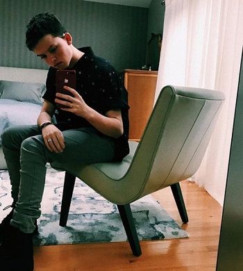 Jacob Sartorius Wiki, Age, Biography, Net Worth, Girlfriend, Education, Father, Mother, Height & Weight 6 Jacob Sartorius Wikipedia, Age, Bio, Net Worth, Girlfriend, Songs, Sweatshirt, Vines, Height, Weight