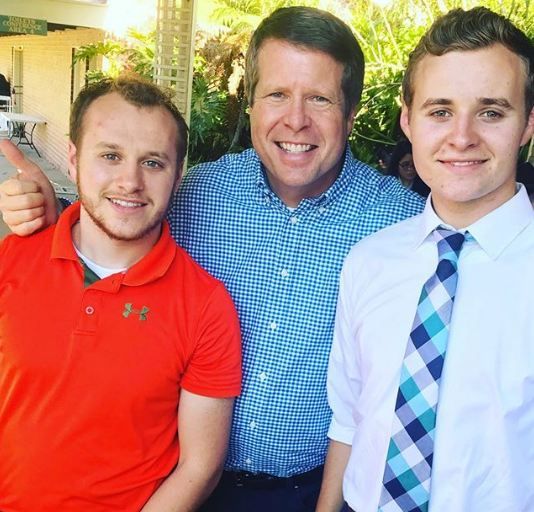 Josiah Duggar Wiki, Age, Bio, Girlfriend (Engaged to Lauren Swanson) Wife, Marriage, Net worth, Birthday, Job, Height & Weight 7 Josiah Duggar Wiki, Age, Biography, Girlfriend (Engaged to Lauren Swanson) Wife, Net worth, Marriage, Birthday, Job, Height, Weight, Siblings & Father