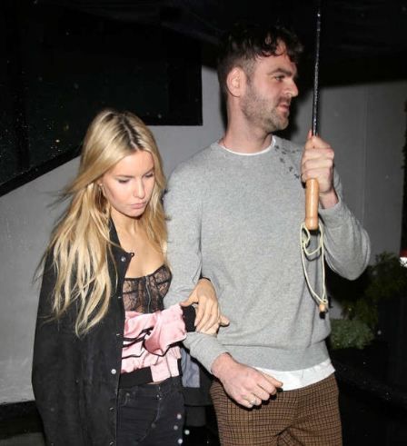 Katelyn Byrd Wiki, Bio (Alex Pall's Girlfriend), Net Worth, Age, Boyfriend, Affairs, Family, Siblings, Height and Weight 4 Katelyn Byrd walks out with Boyfriend Alex Pall