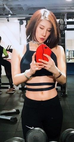Liang Xiangyi Wiki, Biography, Net worth (Journalist's Eye Roll) Age, Husband, Photos, Height and Weight 6 Liang Xiangyi Wikipedia, Biography, Net worth