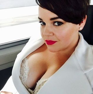 Melanie Field Wiki, Bio, Age, Net worth, Boyfriend, Height, Weight, Birthday, Husband (Heathers TV Show) Education 2 Melanie Field Biography, Age, Wiki, Height, Weight and Education