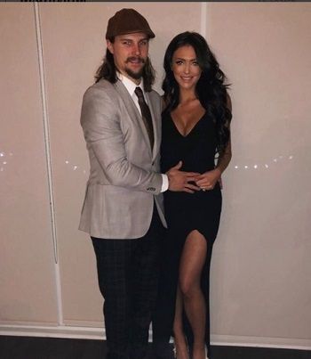Melinda Currey Wiki, Bio, Age (Erik karlsson Wife) Net worth, Birthday, Height & Weight 4 Melinda Currey Wiki (Erik karlsson Wife), Bio, Age, Net worth, Birthday, Weight