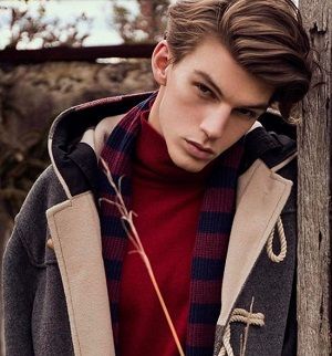 Miles Hurley Wiki, Bio (Elizabeth Hurley's Nephew) Age, Net worth, Girlfriend, Wife, Weight & Height 6 Miles Hurley Wikipedia, Biography (Next Model Management), Age, Net worth, Weight, Height, Father, Mother, Aunt (Liz Hurley),