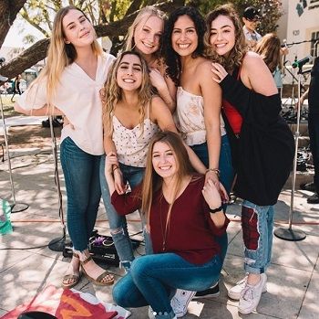 Alexa Cappelli Wiki, Bio, Age (The Voice) Net Worth, Birthday, Coach