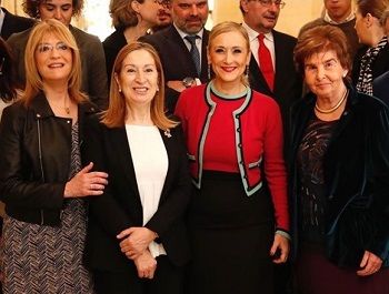 Cristina Cifuentes Wiki, Age, Bio, Net worth, Husband, Height, Weight & Kids 2 Cristina Cifuentes Wiki, Age, Biography, Net worth, Husband, Height, Weight,Father, Mother, Siblings
