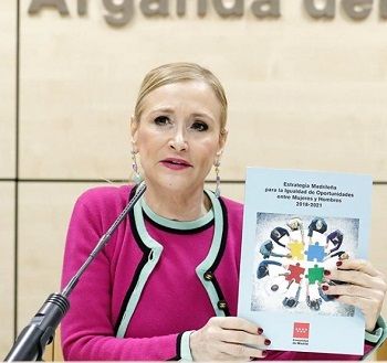 Cristina Cifuentes Wiki, Age, Bio, Net worth, Husband, Height, Weight & Kids 6 Cristina Cifuentes Wikipedia, Age, Biography, Net worth, Husband, Height, Weight,Father, Mother, Siblings