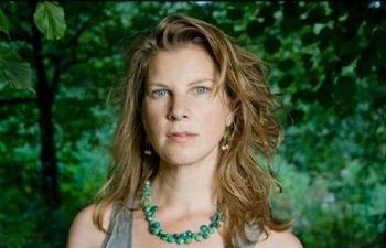 Fiona Loudon Wiki, Age, Bio, Net worth, Height, Weight, Husband, Ethnicity, Birthday & Kids 3 Fiona Loudon Wiki, Age, Bio, Net worth, Height, Weight, Husband, Birthday, Boyfriend, Daughter
