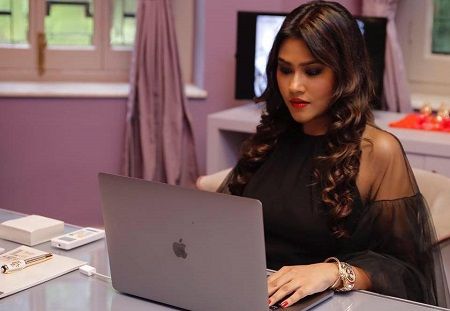 Tanushree Rungta Wiki, Age, Bio, Height, Weight, Husband, Net worth, Marriage, Education & Parents 4 Tanushree Rungta Net worth, Business & Wealth