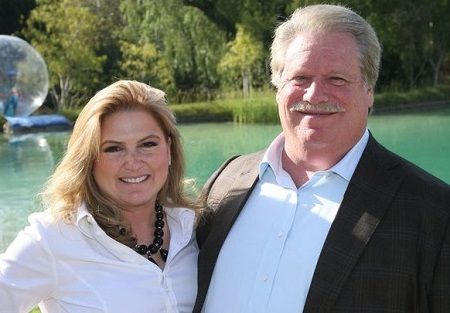 Robin Rosenzweig Wiki (Elliott Broidy’s Wife) Biography, Age, Net worth, Affairs, Birthday, Business, Height & Weight 2 Who is Robin Rosenzweig Facts about Elliott Broidy’s Wife