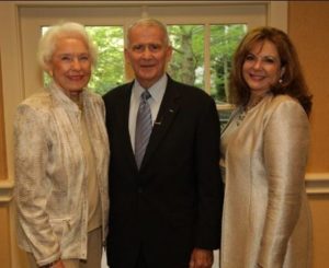Betsy Stuart (Oliver North’s Wife) Wiki, Age, Bio, Net Worth, Height, Weight, Ethnicity & Facts 3 Betsy Stuart (Oliver North’s Wife) Wiki, Trivia, Biography and Age