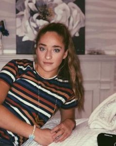 Brynn Cartelli Wiki, Age, Bio, Net worth, Height, Weight, Boyfriend, Ethnicity & Facts 5 Brynn Cartelli (The Voice Season 14 Contestant) Wiki