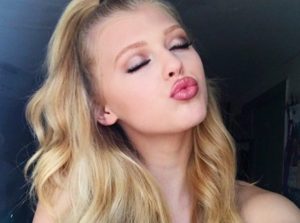Loren Gray Height, Age, Boyfriend, Biography, Family, Net worth & More 4 Loren Gray’s Net worth, Wealth, Earnings & Salary