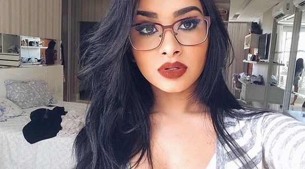 Nara Almeida Wiki, Bio, Age, Net worth, Facts, Family, Height, Weight, Birthday, Ethnicity, Pictures & Trivia