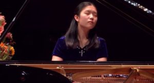 Lauren Zhang Wiki (Pianist) Age, Bio, Net worth, Height, Weight, Boyfriend, Ethnicity & Facts 6 Net worth, Wealth, Car, House, Earnings and Income of Lauren Zhang