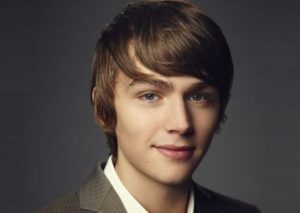 Miles Heizer Age, Bio, Height, Wiki, Girlfriend, Net worth, Weight, Ethnicity & Facts 4 Who is Miles Heizer Facts about ‘13 Reasons Why 2’ Actor Netflix Show