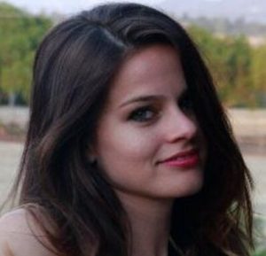 Carly Hallam Wiki (Daniel Tosh’s Wife) Bio, Age, Height, Family, Net worth, Weight & Facts 4 Carly Hallam Net worth, Career, Income & Earnings