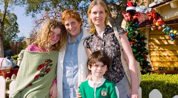 Charles Ezekiel Mozes Wiki (Cynthia Nixon’s Son) Age, Biography, Family, Ethnicity, Photos & Full Story