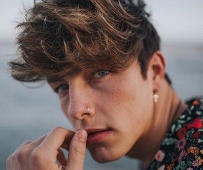 Tayler Holder Height, Weight, Age, Girlfriend, Bio, Family & Facts 3 Tayler Holder Wikipedia, Age, Biography, Net worth, Ethnicity, Girlfriend, Height, Weight & Facts