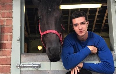 Bruce Herbelin-Earle Wiki, Height, Weight, Age, Bio, Family, Girlfriend & Net worth 6 Bruce Herbelin-Earle Wiki, Weight, Age, Girlfriend, Bio, Net worth, Ethnicity & Facts