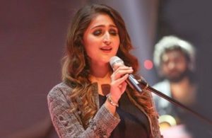 Dhvani Bhanushali Wiki, Height, Weight, Age, Bio, Family, Net worth, Boyfriend & Facts 6 Interesting Facts about “Ishere Tere” Famed Singer