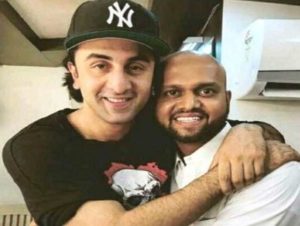Abhijeet Shinde Wiki (Dancer) Wife, Family, Biography, Death, Profile & Facts 6 Abhijeet Shinde with Ranbir Kapoor