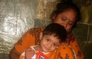 Abhijeet Shinde Wiki (Dancer) Wife, Family, Biography, Death, Profile & Facts 3 Abhijeet Shinde's Wife with Daughter