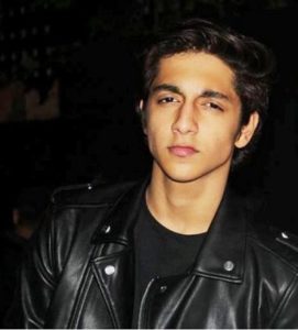 Ahaan Panday Height, Age, Weight, Girlfriend, Biography, Family & Wiki 2 Ahaan Panday Biography, Age, Parents & Early Life