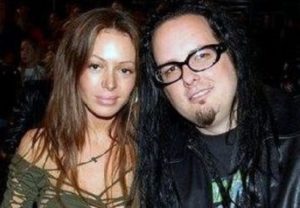 Deven Davis Wiki, Age (Jonathan Davis Wife) Height, Bio, Net worth Fact