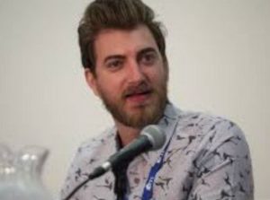 Rhett Mclaughlin Height, Weight, Age, Wife, Biography, Net worth & Family 6 Rhett Mclaughlin Net worth & Wealth