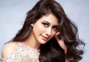 Warina Hussain Wiki, Height, Age, Weight, Boyfriend, Net worth, Bio, Family & Facts 3 Warina Hussain Wikipedia, Age, Boyfriend & Profile