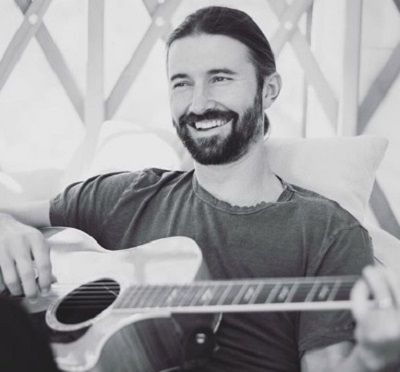 Brandon Jenner Height, Age, Wife, Net worth, Biography, Family & Facts 4 Brandon Jenner wiki, bio