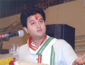 Jyotiraditya Scindia Age, Wife, Biography, Net worth, Family & Kids 4 Jyotiraditya Scindia Congress Leader