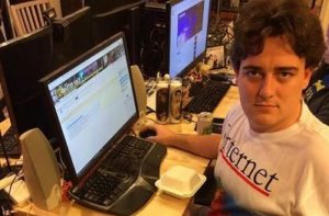 Palmer Luckey Net worth: How Rich is Founder of Oculus VR Actually? 4 Palmer Luckey Controversy