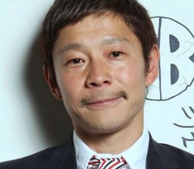 Yusaku Maezawa first person to travel on the moon as a tourist