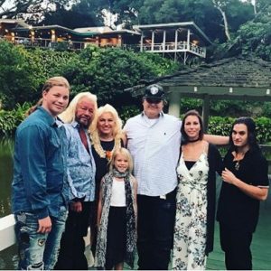 Beth Chapman Wiki, Age, Husband, Net worth, Family & Biography 6 Beth Chapman with Family