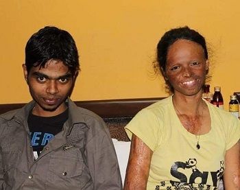 Laxmi Agarwal Biography, Age, Husband, Family, Acid Attack & Story 9 Laxmi Agarwal Brother Rahul