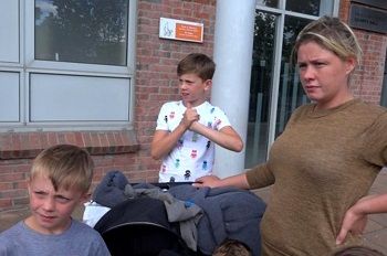 Margaret Cash Wiki, Husband, Age, Kids, Family, Biography & More 2 Margaret Cash Homeless mum-of-seven children