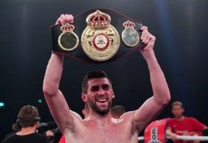 Rocky Fielding Height, Age, Wife, Family, Biography, Net worth & More 4 Rocky Fielding Height, Weight & Physical Statistics
