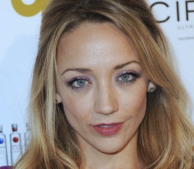Sarah Scott (Actress) Height, Age, Husband, Family, Biography & More 4 Sarah Scott American actor, producer, and dancer