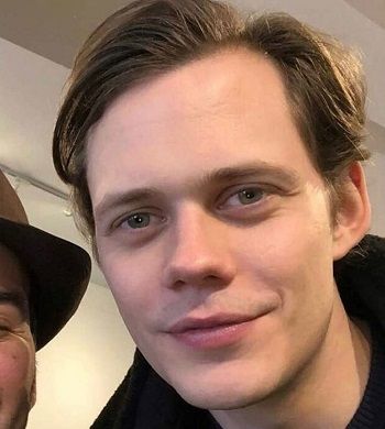 Bill Skarsgård Height, Age, Girlfriend, Family, Biography, Affair & More 8 Bill Skarsgård (Actor)