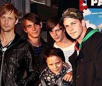 Bill Skarsgård Height, Age, Girlfriend, Family, Biography, Affair & More 5 Bill Skarsgård Brothers