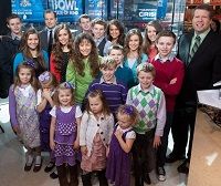 John David Duggar Height, Age, Wife, Family, Biography & More 4 John David Duggar Brother Sister Family