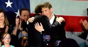 Marlon Reis Wiki, Age, Spouse, Family, Biography, Net worth & More 3 Marlon Reis welcomed Jason Polis during the victory speech