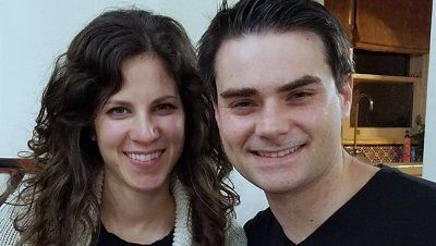 Ben Shapiro Height, Weight, Age, Wife, Kids, Biography, Family & More 6 Ben Shapiro with his wife Mor Shapiro