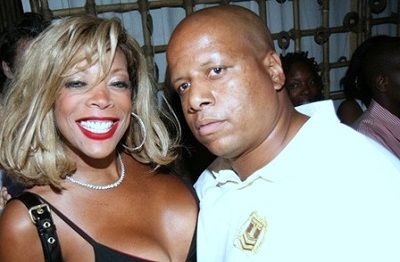 Kevin Hunter Wiki, Age, Wife, Height, Biography, Family, Affairs & More 2 Kevin Hunter is the husband of Wendy Williams (American Actress, Host, Author, and Fashion Designer)