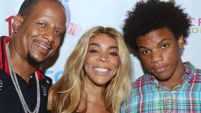 Kevin Hunter Wiki, Age, Wife, Height, Biography, Family, Affairs & More 3 Kevin Hunter with his wife Wendy Williams and son Kevin Hunter Jr.