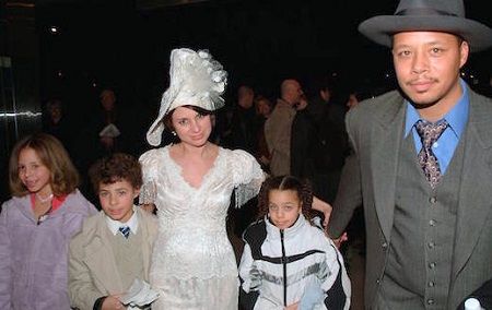 Lori McCommas Wiki, Age, Husband, Height, Biography, Family & More 3 Lori McCommas with her ex-husband Terrence Howard, sons, and daughter