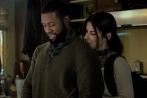 Trevante Rhodes Age, Height, Wife, Family, Biography, Net worth & More 2 Trevante Rhodes in Bird Box Movie