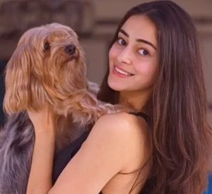 Ananya Pandey Height, Weight, Age, Boyfriend, Biography, Family, Affairs 8 Ananya Pandey Pet dog lover