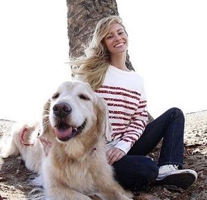 Bryana Holly Wiki, Age, Height, Boyfriend, Biography, Family & More 15 Bryana Holly with her Pet Dog